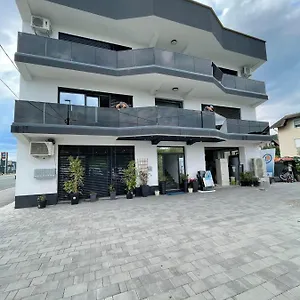 Muric Apartman 7 Apartment